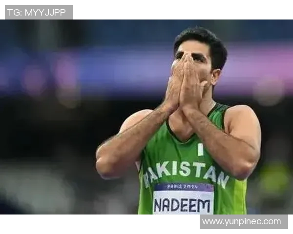 突破极限锤炼力量举重运动员的成长之路与精神力量 突破极限锤炼力量举重运动员的成长之路与精神力量