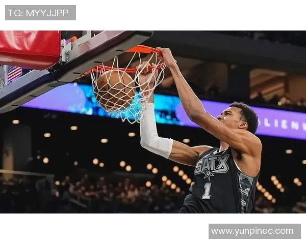 会打篮球的足球明星有哪些他们的运动才能有多出众